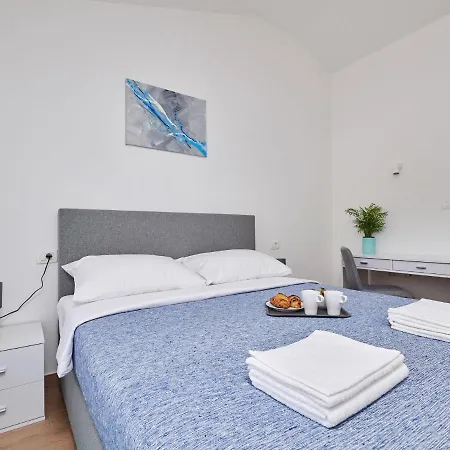 Maris By Interhome